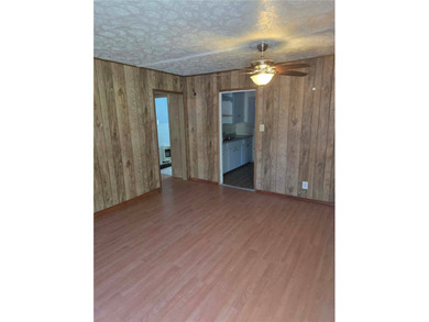 Charming 2-bedroom, 1-bath home centrally located in Corpus - photo 5