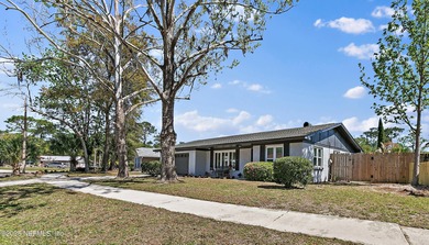 St. Johns River Home For Sale in Jacksonville Florida