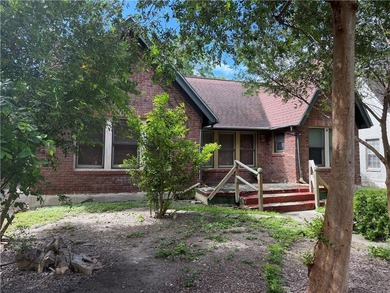 2-bedroom, 2-bath home with a bonus room offering 1,812 square - photo 1