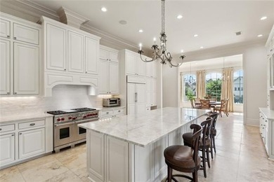 This custom estate perfectly balances the mid-2000s large-scale - photo 14