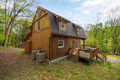 Welcome to 797 Hallet Road in East Stroudsburg, a rare - photo 6