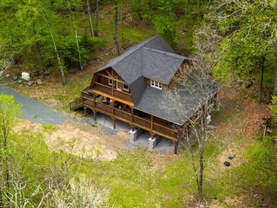 Welcome to 797 Hallet Road in East Stroudsburg, a rare - photo 8
