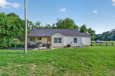 This beautifully updated 3-bedroom, 2-bath home offers the - photo 27