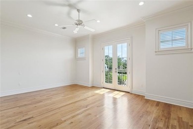This custom estate perfectly balances the mid-2000s large-scale - photo 31