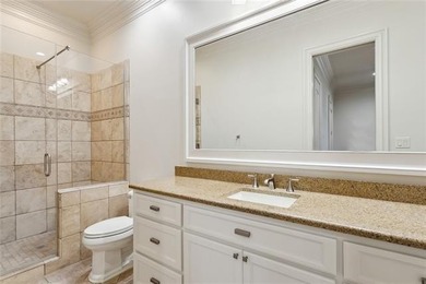 This custom estate perfectly balances the mid-2000s large-scale - photo 34