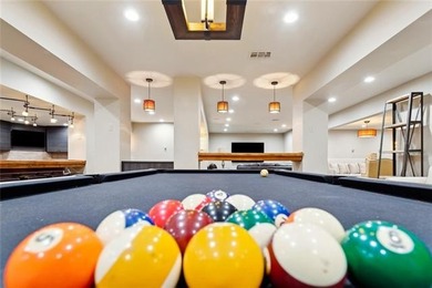 This custom estate perfectly balances the mid-2000s large-scale - photo 38
