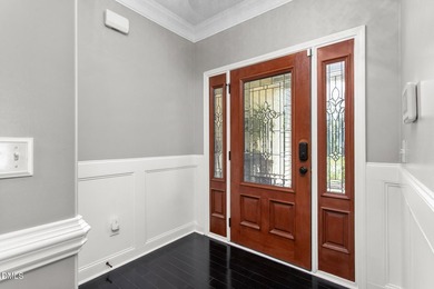 This beautifully maintained 5-bedroom, 3-full bathroom home - photo 4
