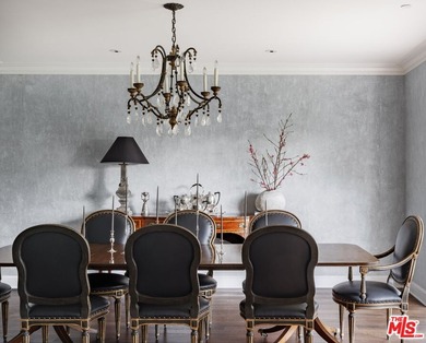 Timeless in style and inviting in spirit, 1801 Westridge Road - photo 7