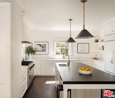 Timeless in style and inviting in spirit, 1801 Westridge Road - photo 9