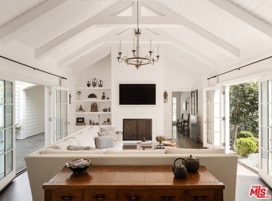 Timeless in style and inviting in spirit, 1801 Westridge Road - photo 10