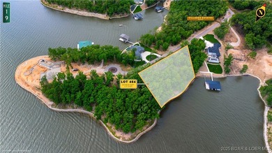 Discover an unparalleled opportunity to own a prestigious - photo 2