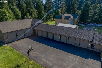 A once-in-a-generation legacy estate offering luxury living - photo 3