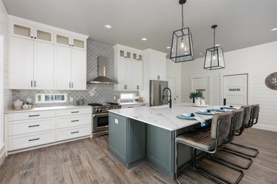 Welcome to an exceptional waterfront retreat on the peaceful - photo 8