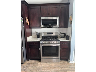 If you're looking for a spacious, yet quaint family home, your - photo 14