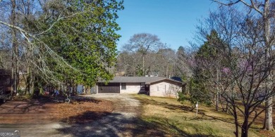 Lake Home For Sale in Hampton, Georgia