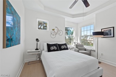 Beautiful and bright turnkey Harbour Landings condo in the - photo 27