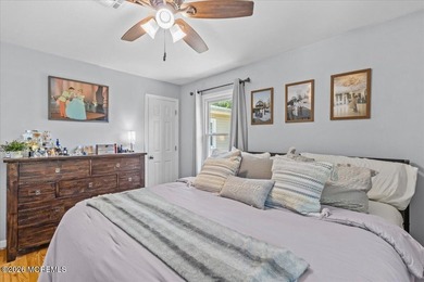 Welcome to this beautifully maintained 4-bedroom, 2-bath ranch - photo 27