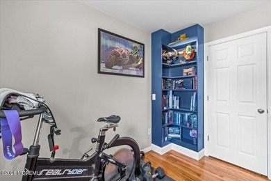 Welcome to this beautifully maintained 4-bedroom, 2-bath ranch - photo 33
