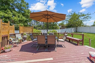 Welcome to this beautifully maintained 4-bedroom, 2-bath ranch - photo 37
