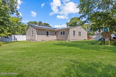 Welcome to this beautifully maintained 4-bedroom, 2-bath ranch - photo 44