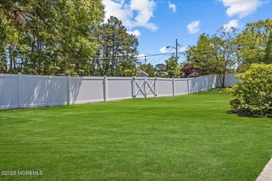 Welcome to this beautifully maintained 4-bedroom, 2-bath ranch - photo 46