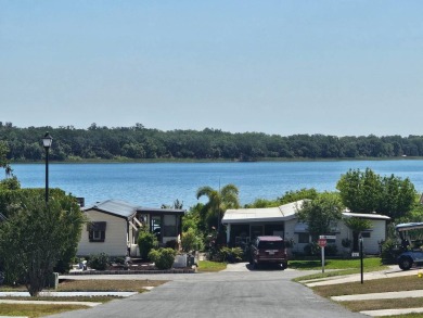 Lake Griffin Home For Sale in Fruitland Park Florida