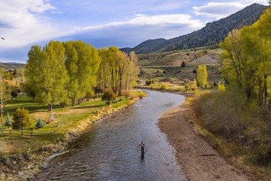 The Big Laramie Hideaway offers a rare combination of direct - photo 4
