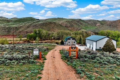 The Big Laramie Hideaway offers a rare combination of direct - photo 8