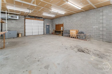 Flex space with multiple offices, break room, 2 restrooms and - photo 19