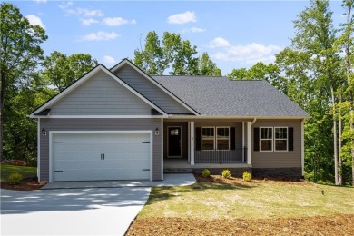 Lake Home For Sale in West Union, South Carolina