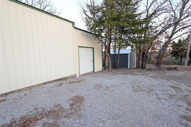 Mountain Park Drive is just minutes from Arbuckle Lake. This - photo 28