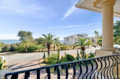 Tucked inside a private gated enclave in the heart of Gulf - photo 5