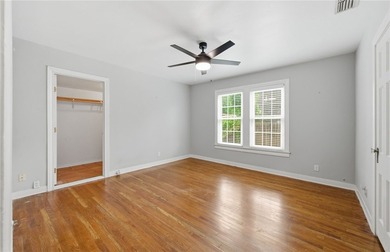 Ideally situated in the heart of Del Mar, this cozy and historic - photo 6