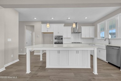 Welcome to 37 Lookout Point, a stunning new construction Saluda - photo 6