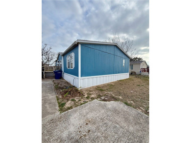 Affordable coastal living in desirable Flour Bluff! Situated on - photo 3