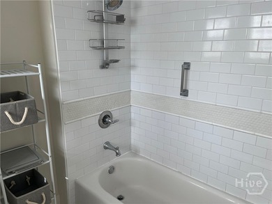 Charming bungalow located in the Ardsley Park area. Split - photo 33