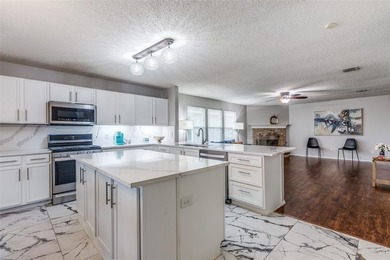 Lake Lewisville Home For Sale in Little Elm Texas