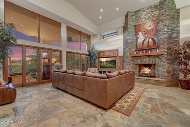 Golf Membership Available! Southwest contemporary luxury meets - photo 2