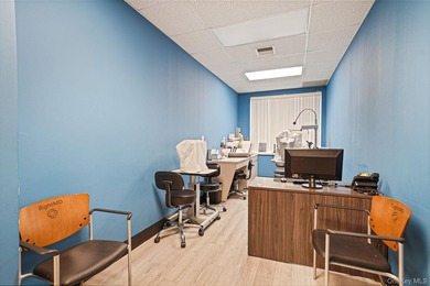 Rare opportunity to OWN professional office space on Main Street - photo 19