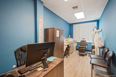 Rare opportunity to OWN professional office space on Main Street - photo 20