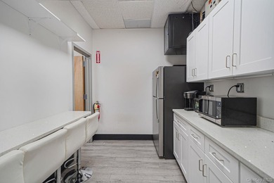 Rare opportunity to OWN professional office space on Main Street - photo 24