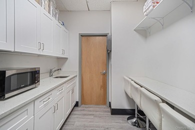 Rare opportunity to OWN professional office space on Main Street - photo 25