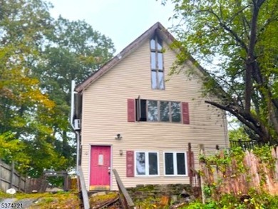 Lake Neepaulin Home For Sale in Wantage Twp. New Jersey