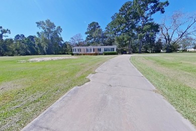 (private lake, pond, creek) Home Sale Pending in Cairo Georgia