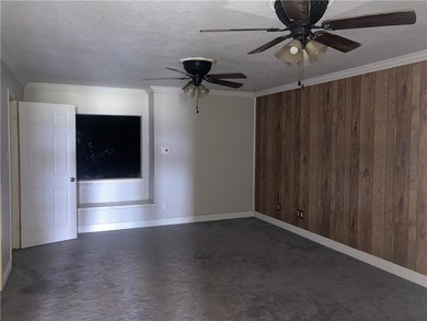 Riverfront, two-story home in Calallen ISD. Three-bedroom 2.5 - photo 8