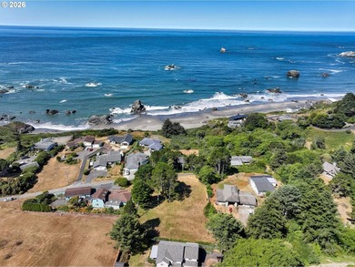 GATED FLAT .65 AC LOT WITH BEAUTIFUL OCEAN VIEW. This lot is NOT - photo 1