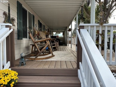 Great home located near the Chetco River and Sporthaven beach - photo 3