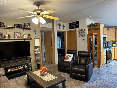 Great home located near the Chetco River and Sporthaven beach - photo 8