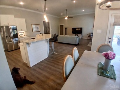 Immaculate 3-bed plus large office, 2 full baths & one partial - photo 8