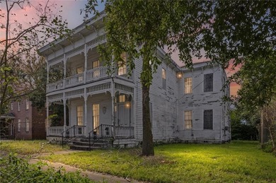 (private lake, pond, coastal) Home For Sale in Mobile Alabama